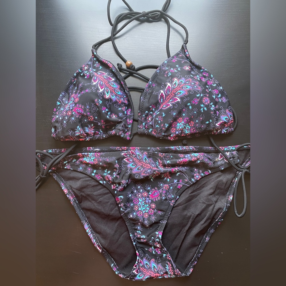 American Eagle swim